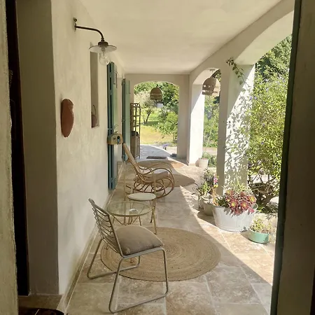 Beau Studio Dans Mas Provencal Avignon Exterior photo
