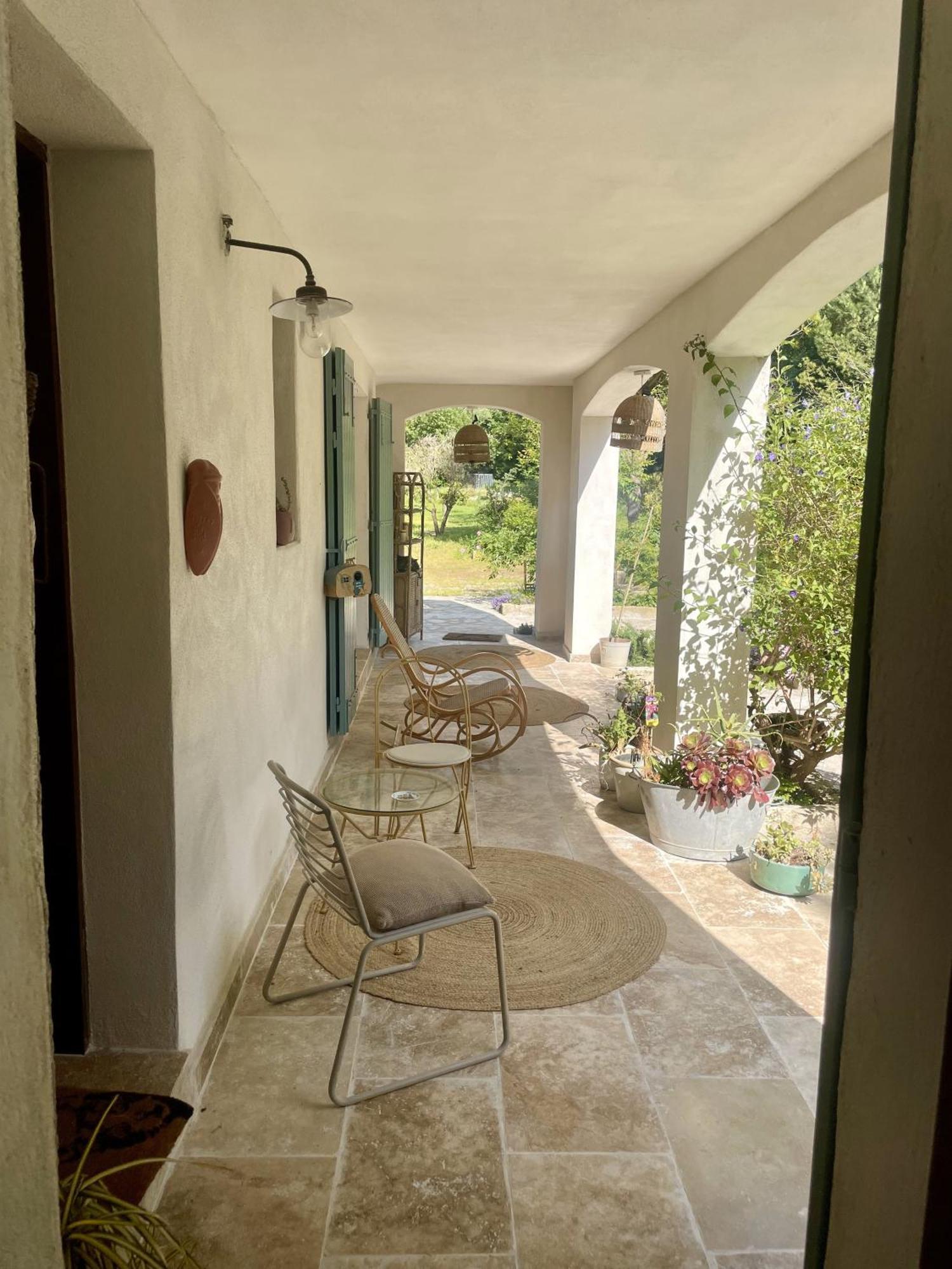 Beau Dans Mas Provencal Apartment *